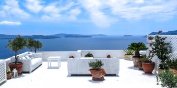 Aranżacja balkonu w greckim stylu