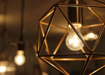 Industrialna aranżacja przedpokoju